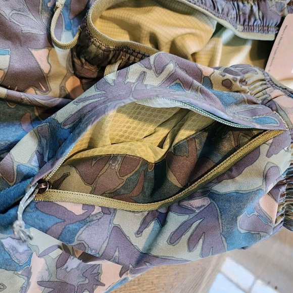 Patagonia Men's Small Multi Trails Shorts 8” Lands and Waters Sedge Green - NEW - Picture 4 of 12